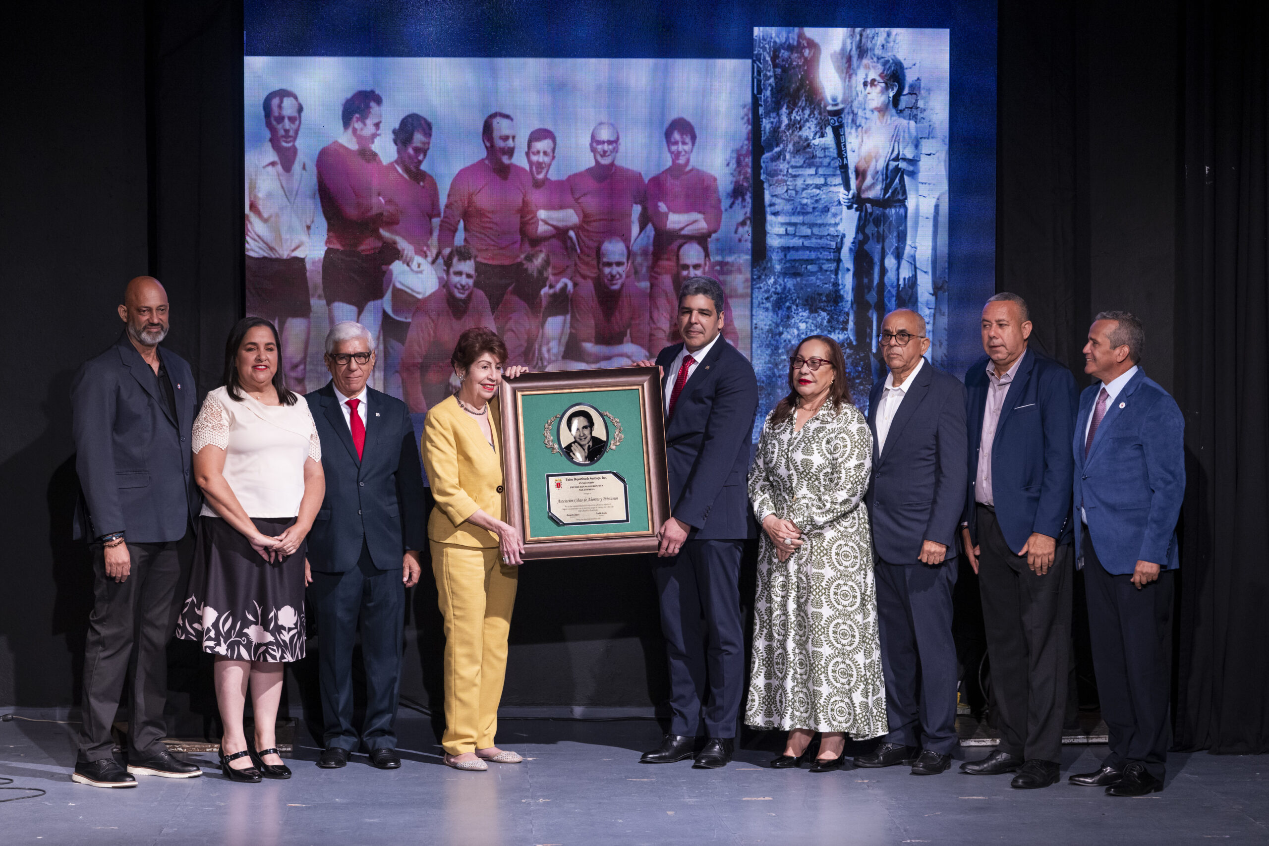 Asociación Cibao recibe Premio Hanns Hieronimus por su apoyo al deporte