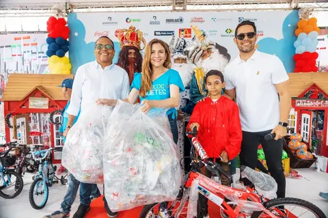 Plásticos por Juguetes vuelve el 11 de enero: cómo participar y cuántas botellas necesitas para canjear