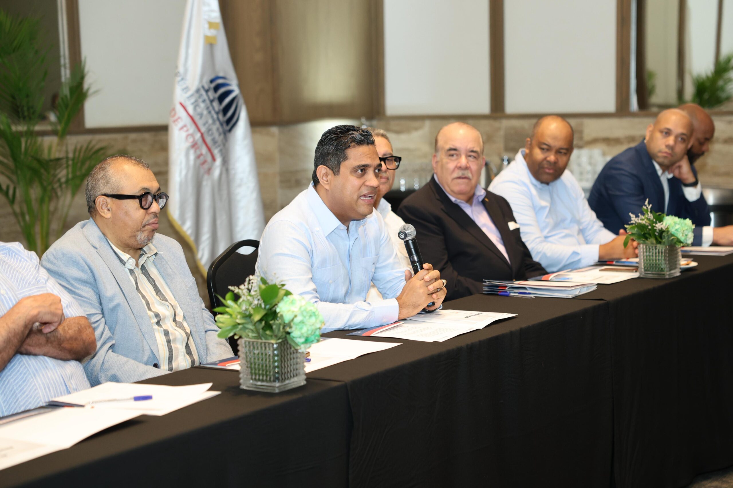 Kelvin Cruz presenta el calendario de eventos deportivos 2026 y anuncia el regreso de los Juegos de la Mujer