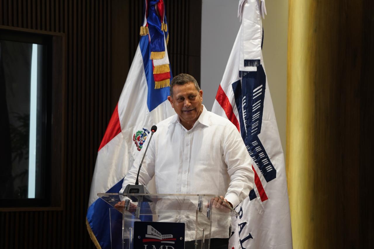 Nelson Núñez solicita reforma a la Ley 176-07 y más recursos para los ayuntamientos