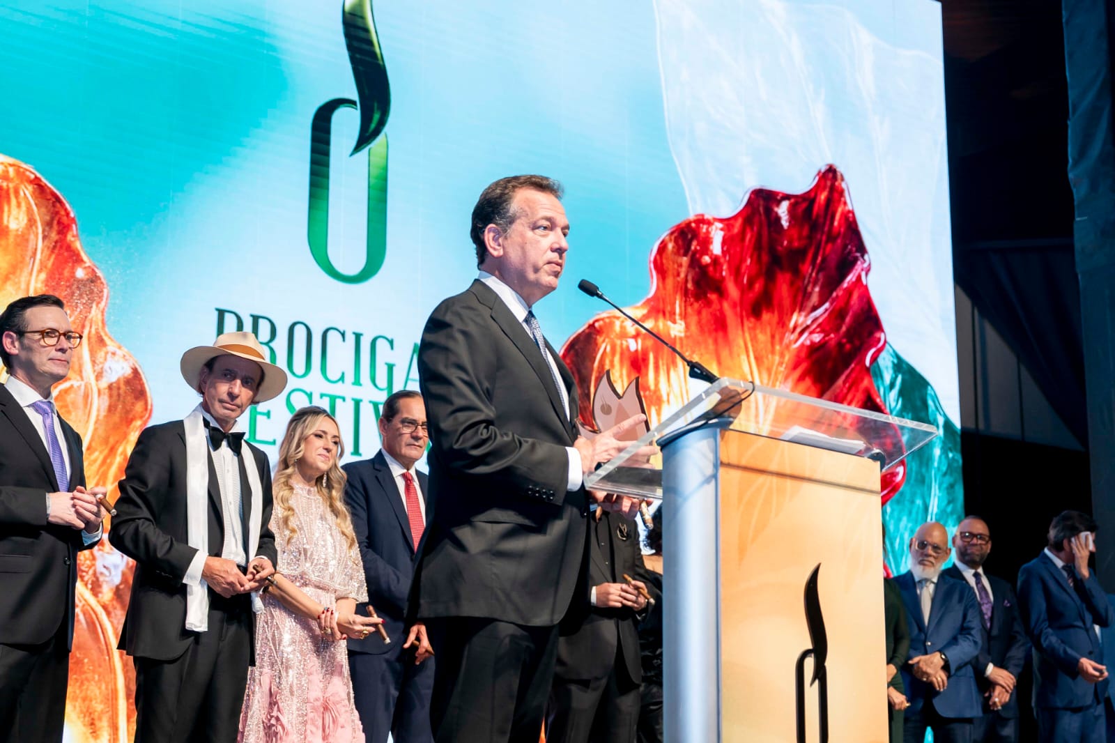 Procigar reconoce a Ito Bisonó por impulsar la industria del tabaco y elevar exportaciones a US$1,300 millones