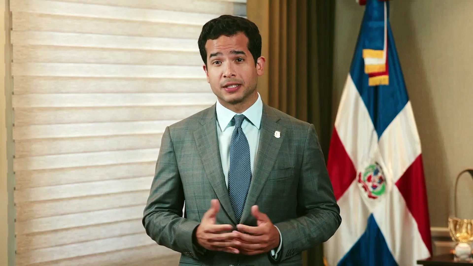 Omar Fernández propone eliminar el “barrilito” y cuestiona sacrificio del Gobierno ante crisis