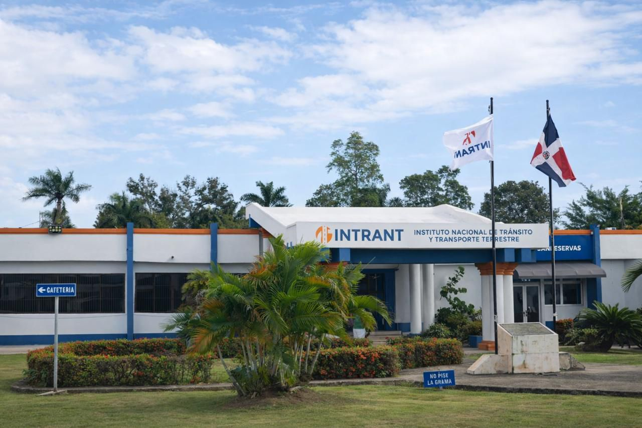 INTRANT descarta suplantación de identidad tras denuncia de ciudadana sobre trámite de licencia