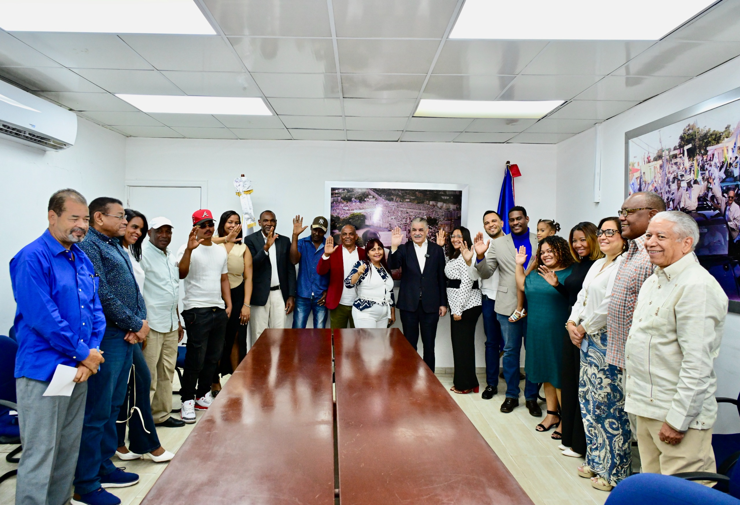 PRD juramenta nuevos dirigentes y acelera su reestructuración con miras a las elecciones de 2028