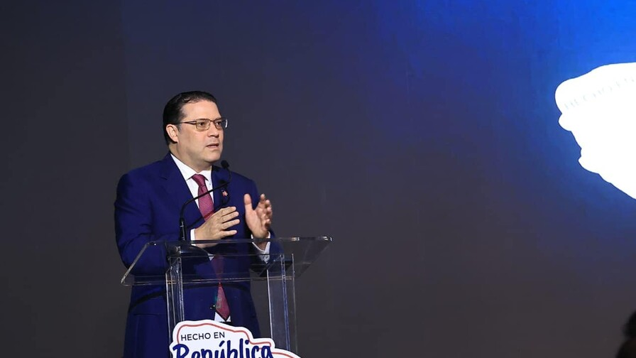 Sanz Lovatón afirma que antes de 2028 República Dominicana producirá y exportará semiconductores