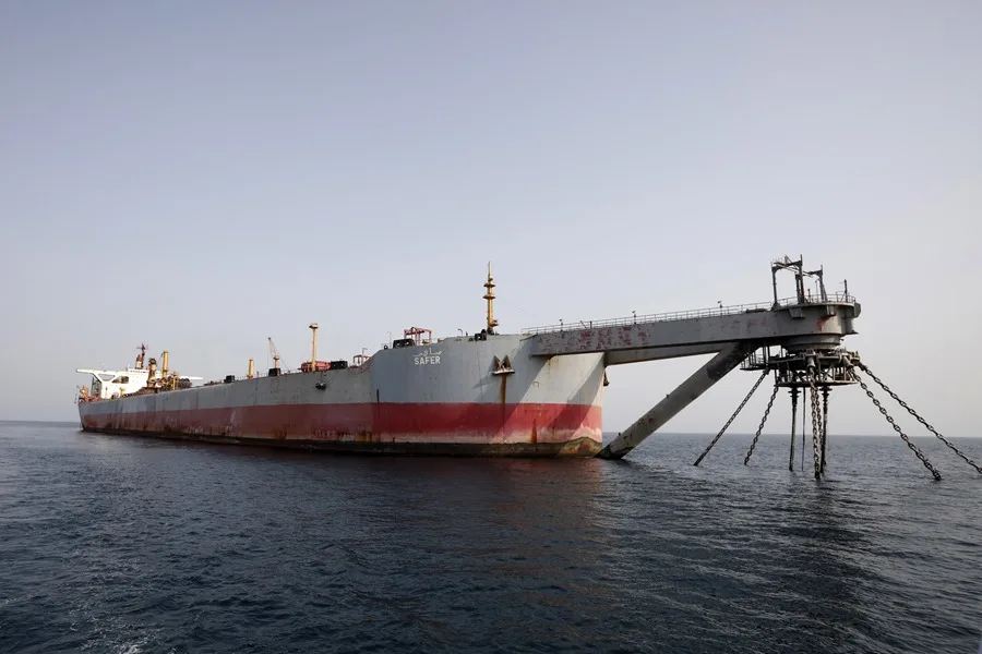 Petróleo de Texas supera los 100 dólares por barril tras una semana de conflicto entre Estados Unidos e Irán