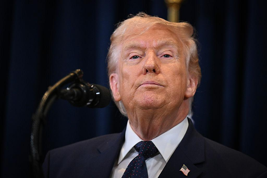 Trump dice que un diálogo con Irán es “posible”, pero dependerá de los términos