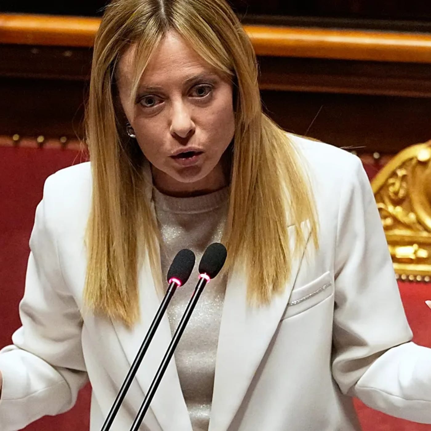 Giorgia Meloni, primera ministra de Italia, viaja en plena crisis petrolera