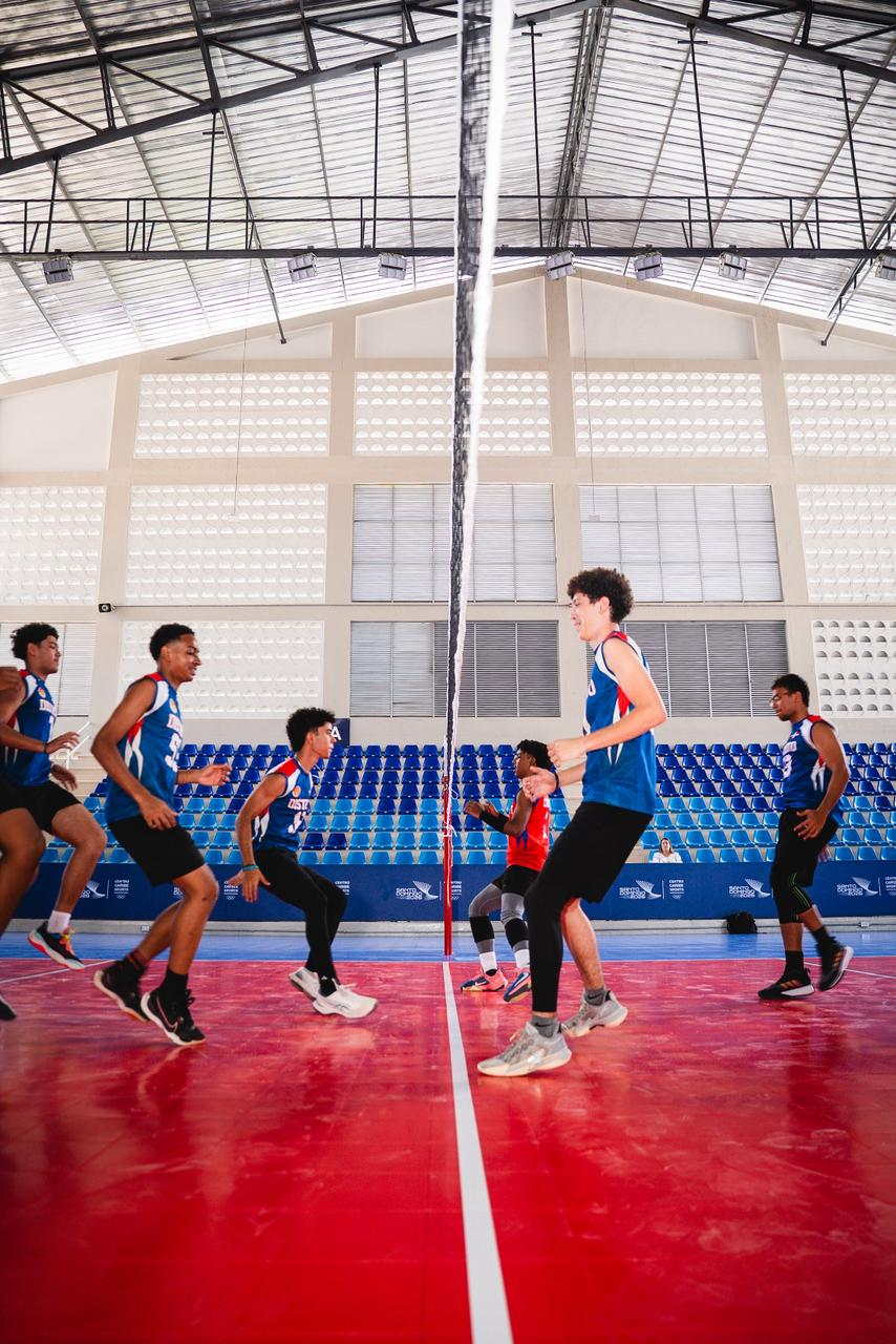 Gobierno inaugura pabellón de práctica de voleibol para Juegos 2026
