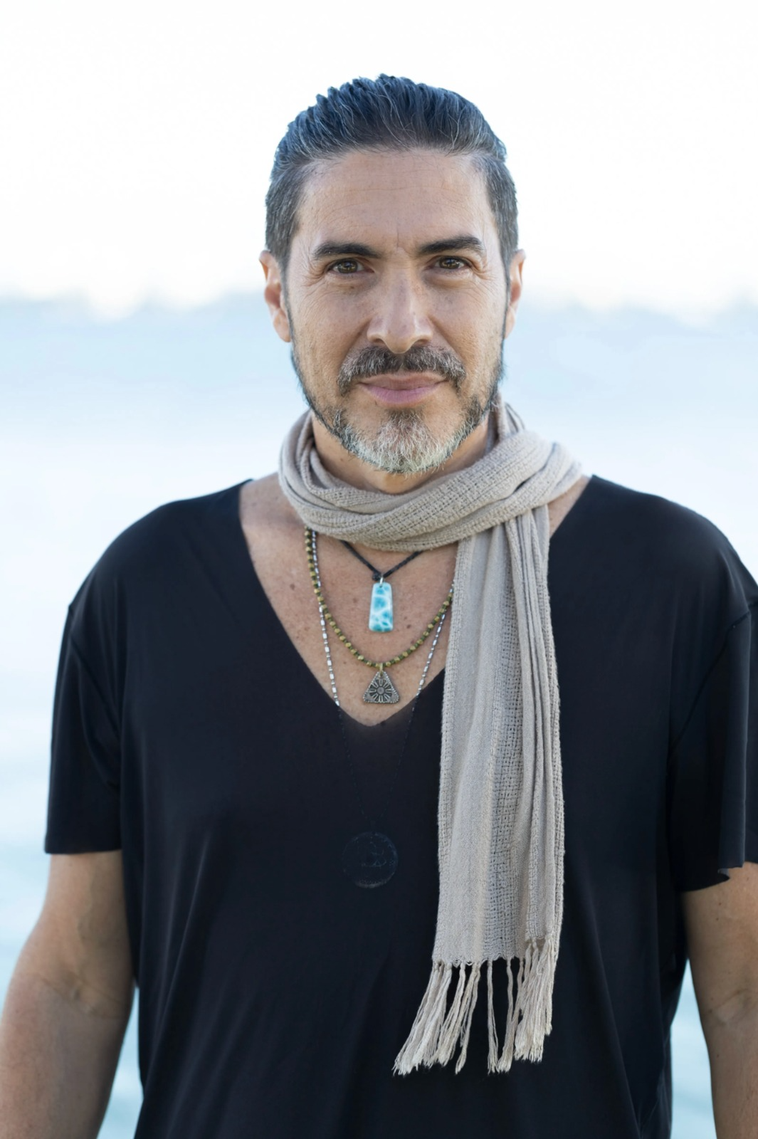 Jesús Hidalgo llega a Santo Domingo con un concierto de conciencia y conexión espiritual