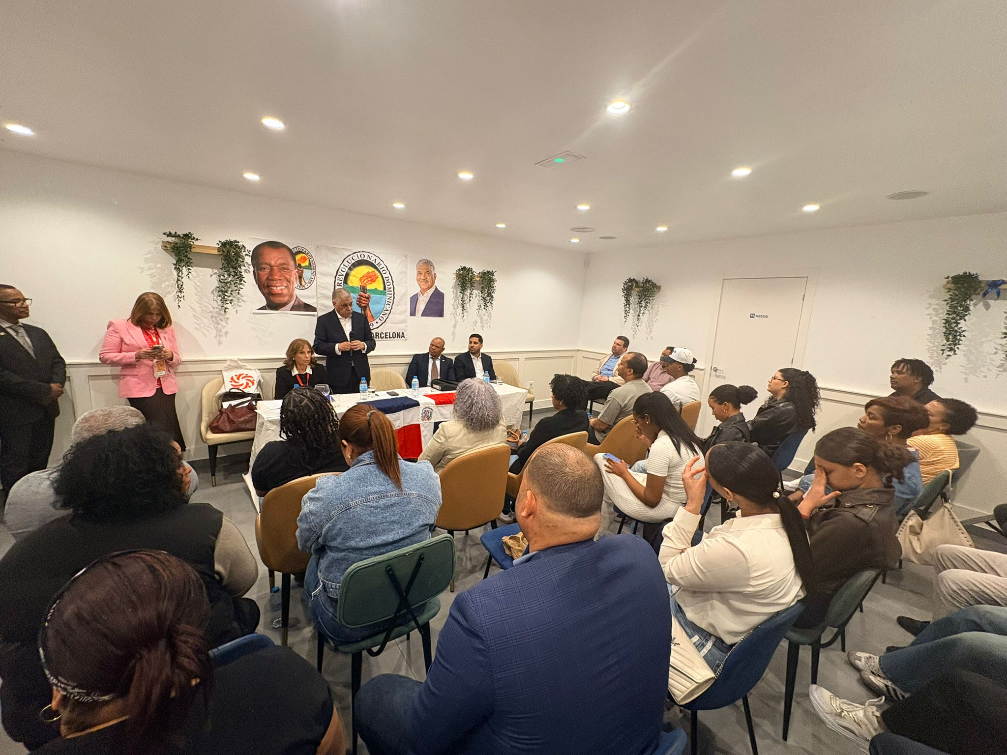 PRD juramenta directiva en Barcelona y fortalece presencia en Europa