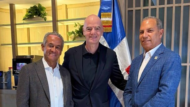 esto-hizo-infantino-durante-su-visita-a-republica-dominicana-444c85cd-focus-min0.07-0.56-608-342