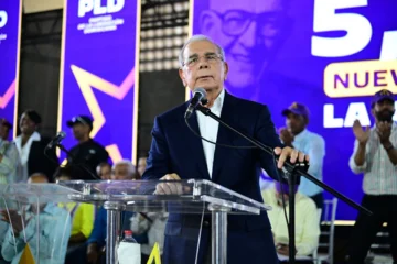 Danilo-cuestiona-gestion-del-Gobierno-y-cita-encuesta-sobre-percepcion-del-rumbo-del-pais-360x240