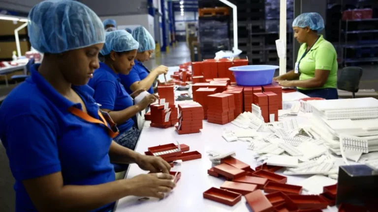 ocupacion-laboral-alcanza-5-27-millones-en-rd-y-suma-147456-nuevos-empleos-en-u-20260920-154942-WUsa