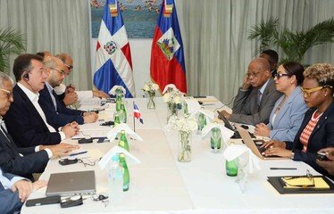 rd-y-haiti-acuerdan-reforzar-cooperacion-en-seguridad-y-migracion-7673498e-focus-0-0-375-240