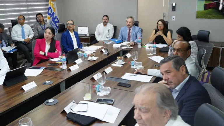 cnzfe-aprueba-ocho-empresas-y-un-parque-de-zonas-francas-por-mas-de-rd763-millo-20261006-150324-83ef-1200x675